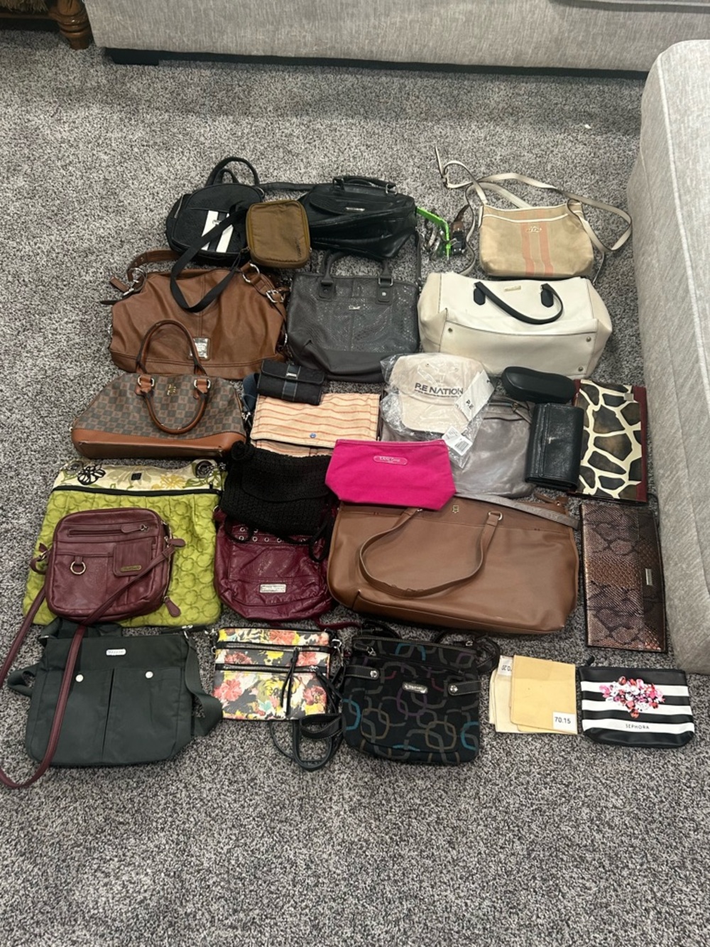Louis Vuitton, Kate Spade, Coach Mixed Designer Reseller Lot Wholesale 35 Pieces - Picture 3 of 12